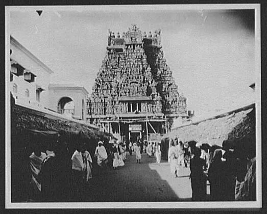 Trichinopoly - street scene leading to second gate, Srirangam, India, Srirangam, 1895