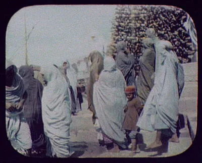 Group of Arabs around well - Sinai (?), Egypt, 1894