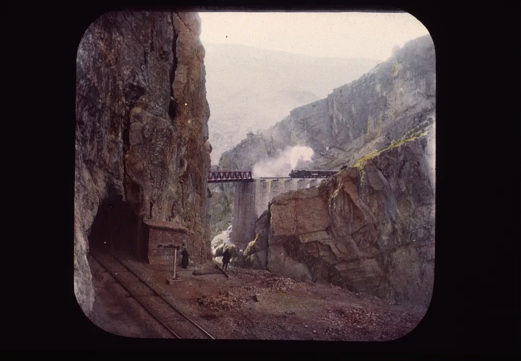 Tunnel and bridge on the Northwestern Railway near Quetta, Pakistan, Quetta, 1895