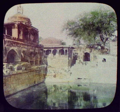 Delhi - Palace of the Moguls - pool built and blessed by the Saint…, India, Delhi, 1895