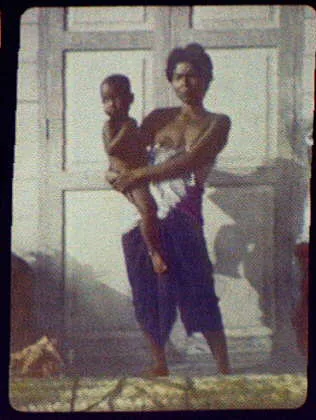 Bangkok - mother carrying small naked child at railway station, Thailand, Bangkok, 1895