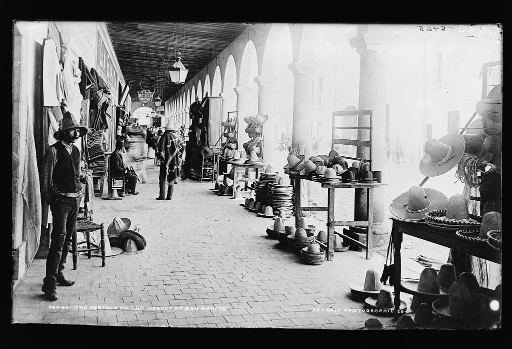 The portals of the market of San Marcos, Aguascalientes (State), 1880