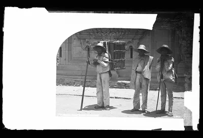 Mexico, street scenes, cargadores, Mexico City, Mexico, 1880