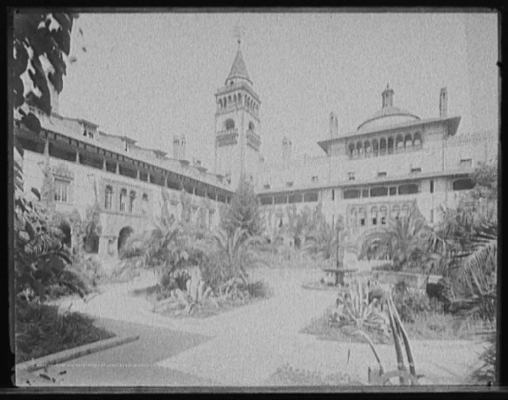 Court of the Hotel Ponce de Leon, St. Augustine, Fla, Florida, 1894