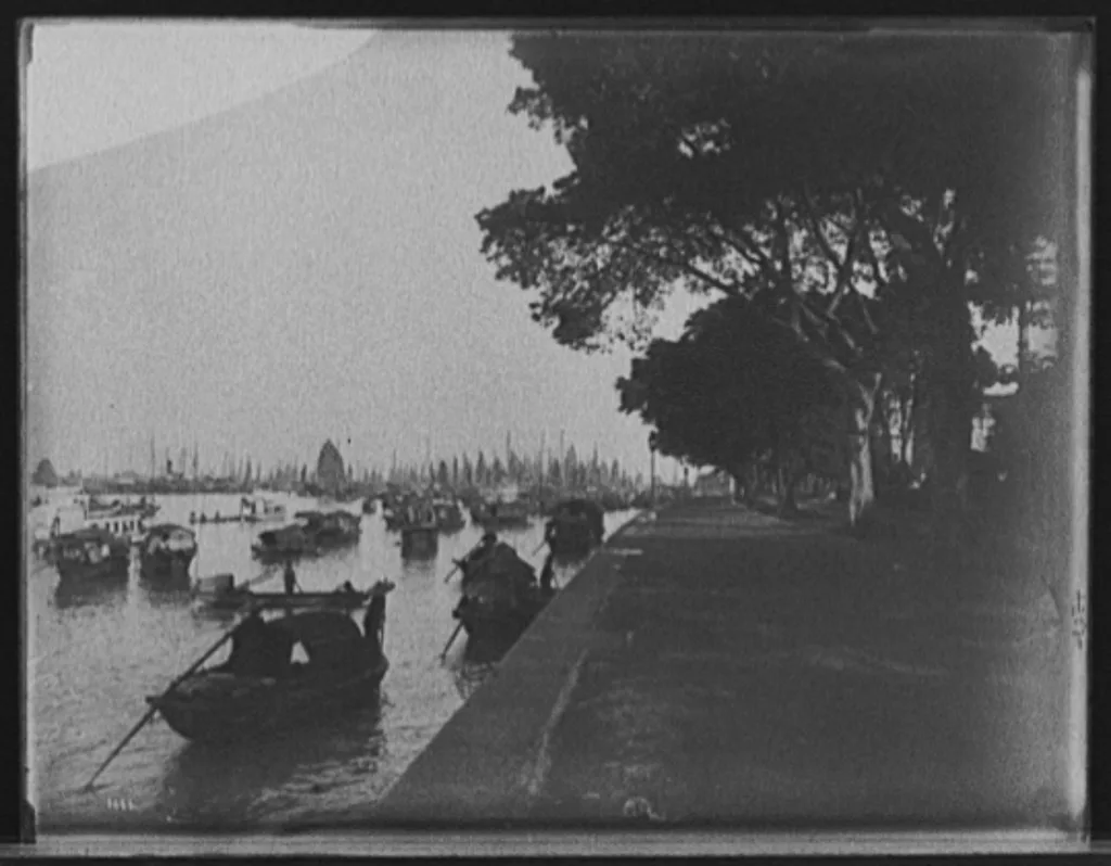 [Seawall and harbor crowded with sampans, Canton], China, Canton, 1895